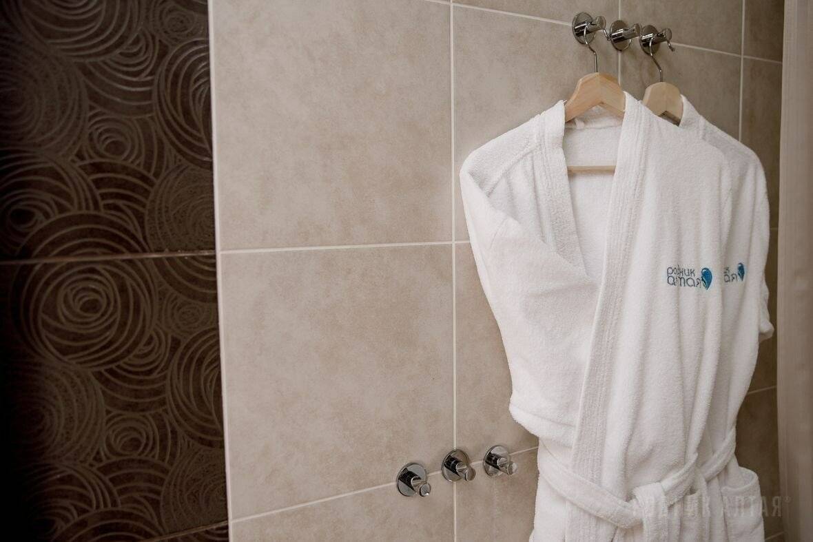 Фотографии номера Люкс, Корпус: «Родник» (6 этаж) в Гостинице Родник Алтая Белокуриха