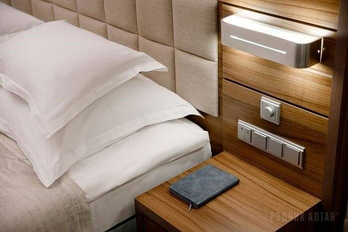 Фотографии номера Джуниор Премиум (вид на лес), Корпус: «Родник» в Гостинице Родник Алтая Белокуриха