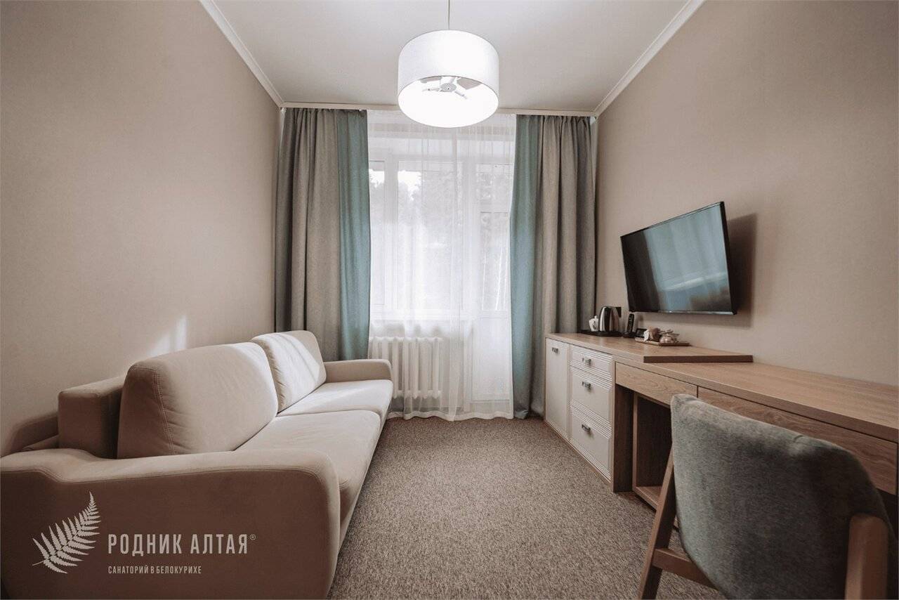 Фотографии номера Люкс Семейный, Корпус: «Родник» в Гостинице Родник Алтая Белокуриха