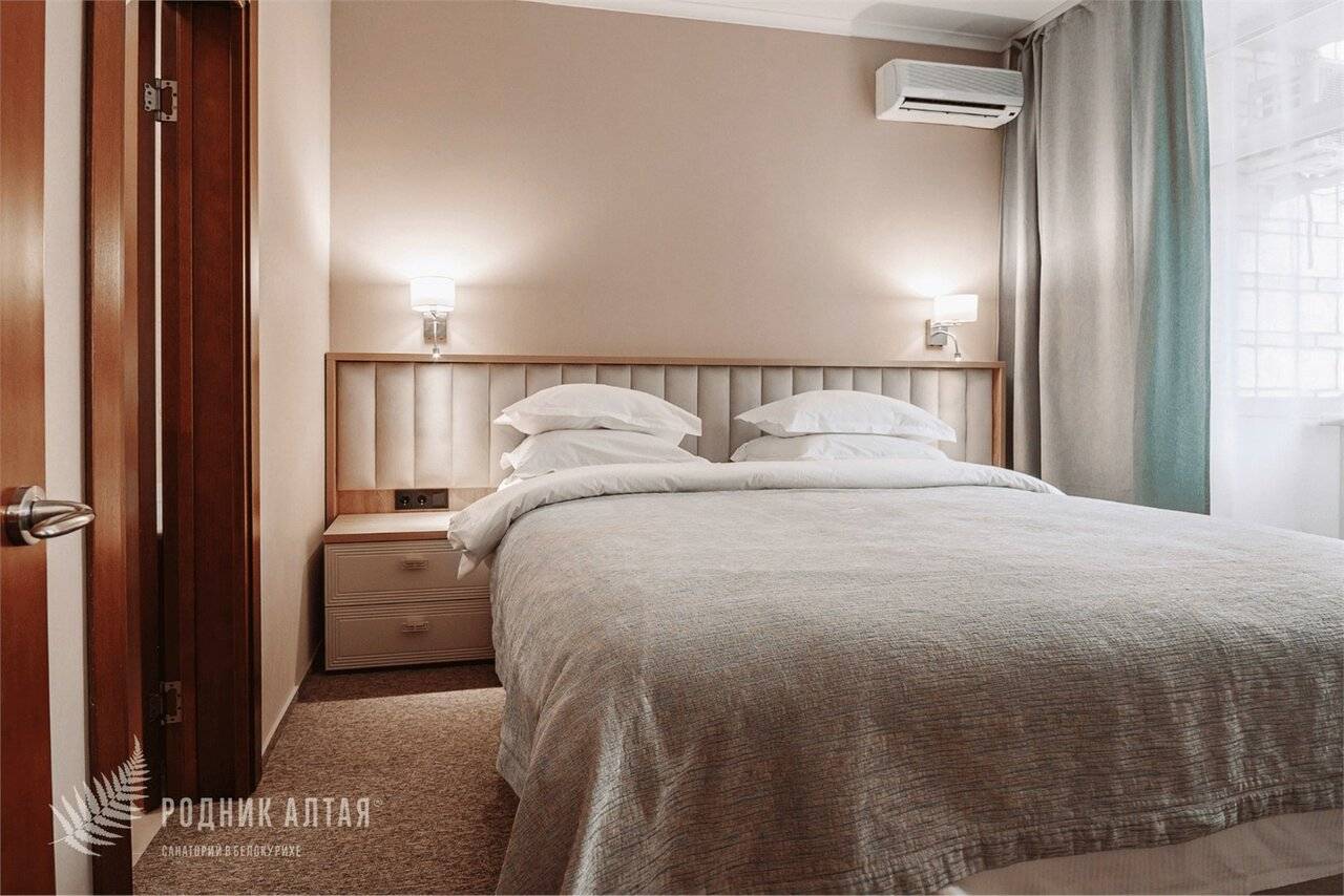 Фотографии номера Люкс Семейный, Корпус: «Родник» в Гостинице Родник Алтая Белокуриха