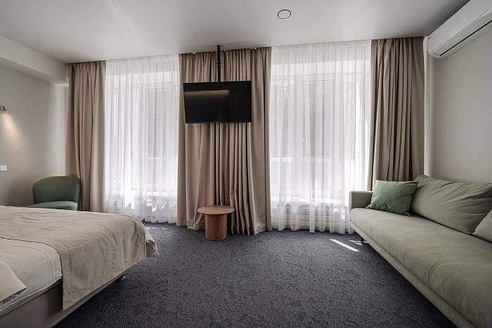 Фотографии номера Джуниор Премиум (без балкона), Корпус: «Здравница» в Гостинице Родник Алтая Белокуриха