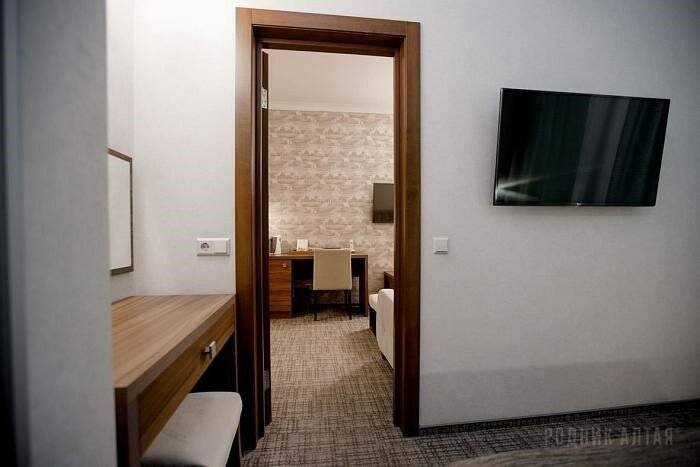 Фотографии номера Люкс, Корпус: «Родник» (6 этаж) в Гостинице Родник Алтая Белокуриха